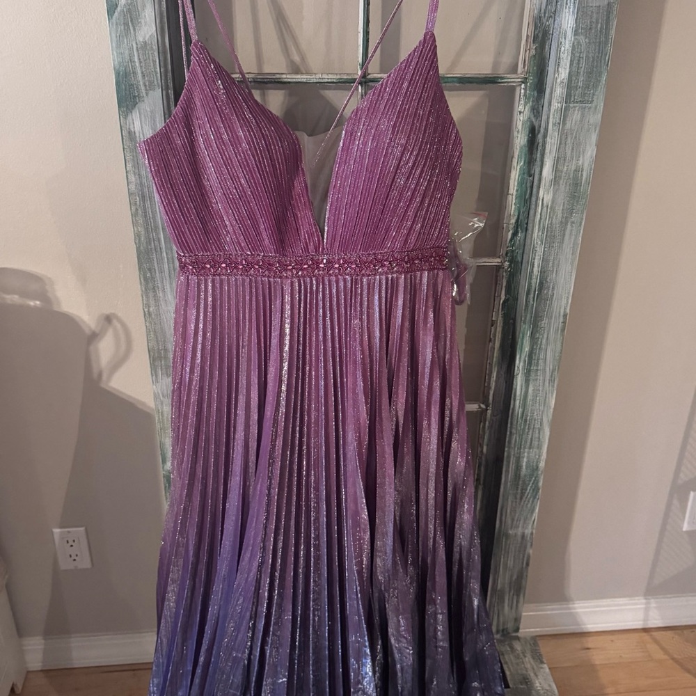 Prom dress , homecoming dress , formal dress
